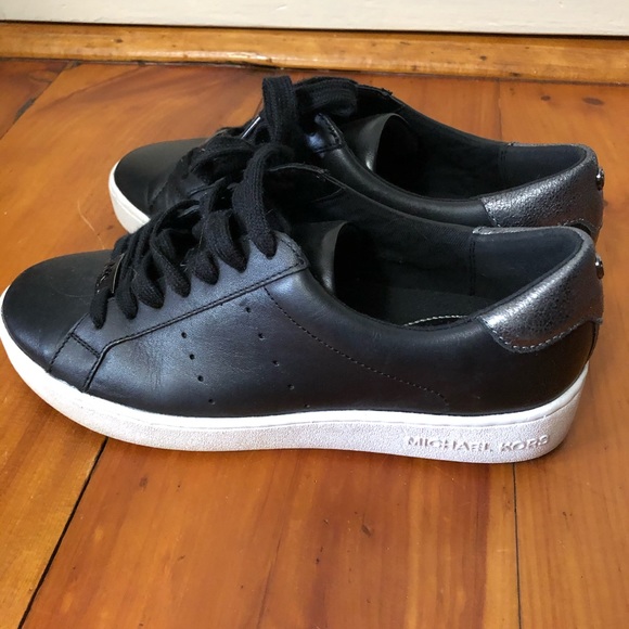Michael Kors leather sneakers! - Picture 2 of 3